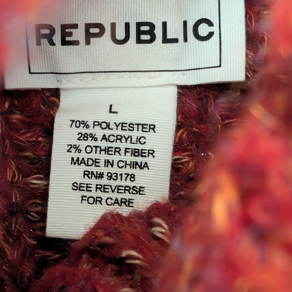 Cozy Red Turtleneck Sweater - Picture 5 of 6